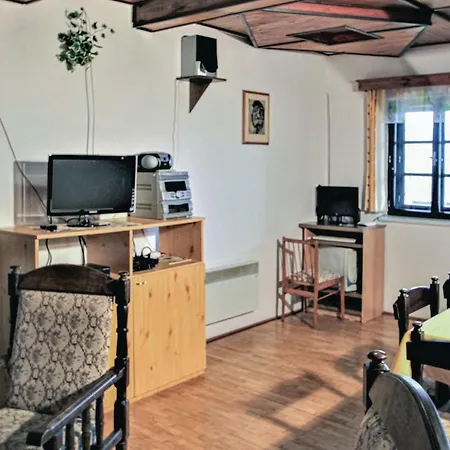 Holiday Loukov Iv Prázdninový dům Privlaka